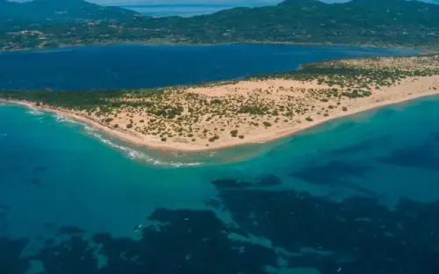 Villa Acaste