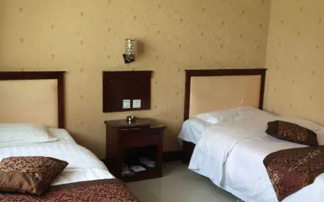 Golmud Caiyuan Hotel