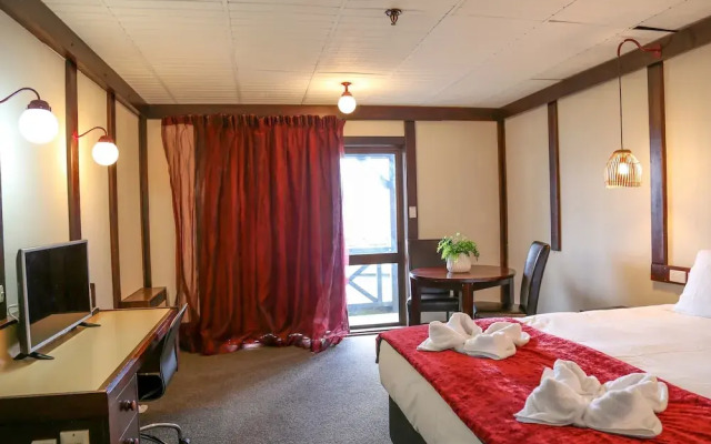 Tokaanu Hotel