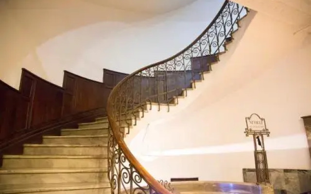 Bohemian City Apartment