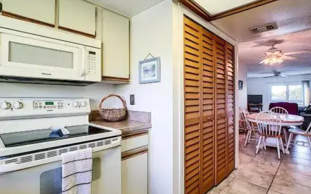 SC217 Sea Woods by RedAwning