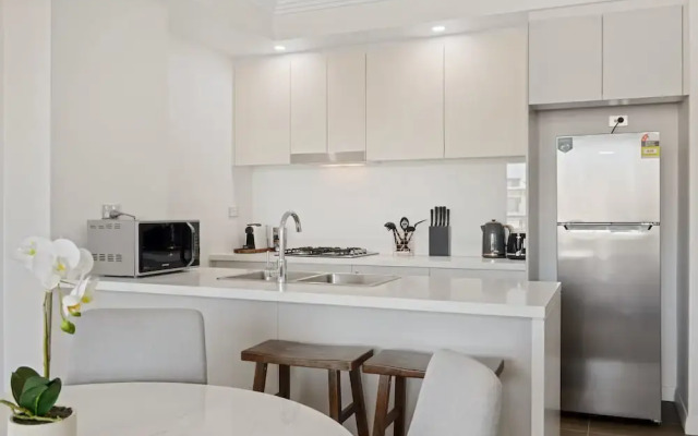 Modern and Spacious Resort-Style Home