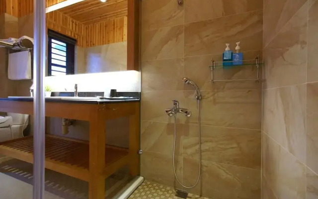 Golden Paddy Hostel