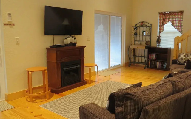 Wolf Creek Lake Cabin- Pineview