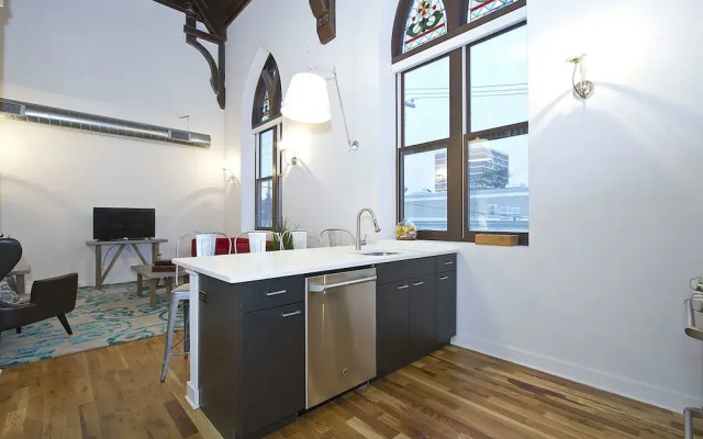 Charming 2BR in Wicker Park by Sonder
