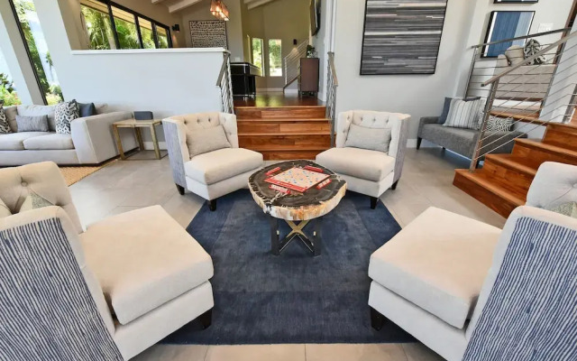 Hale Nui 2827 - 5 Br Home