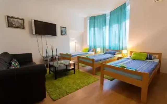 Nasa djeca Guesthouse