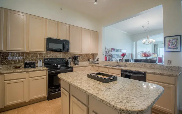 Legacy Towers-Legacy I 1403 Penthouse