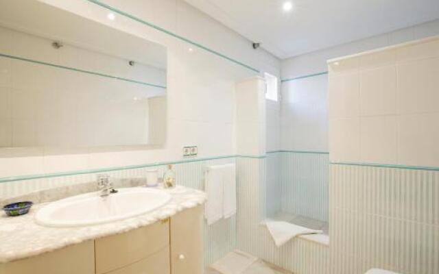 Villa Llenaire - La Goleta Villas