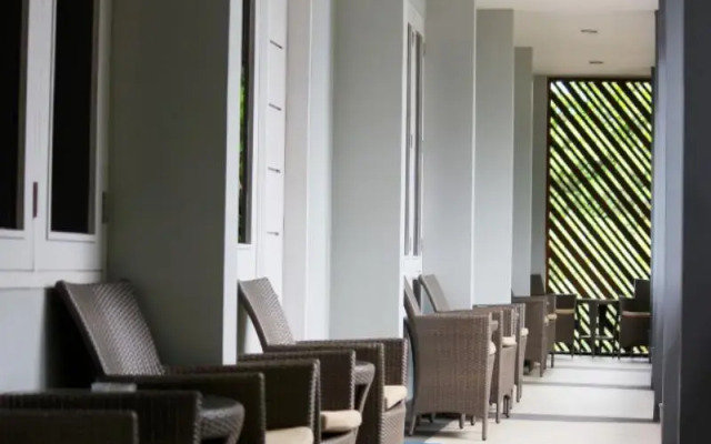 Cavery Beach Hotel