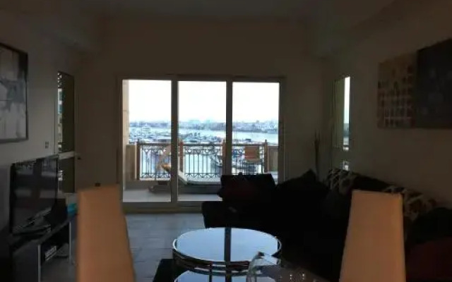 Yanjoon Holiday Homes - Marina Residence