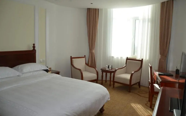 Linhai Hotel
