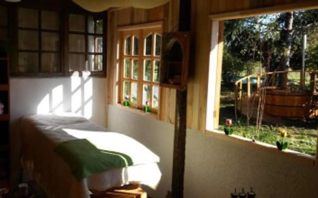 La Casa de Adobe Natural y Más