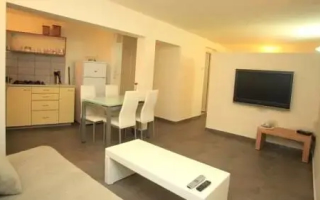 Tchernichovsky Boutique Apartments