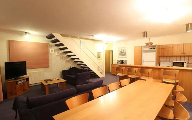 Snow Ski Apartments 28