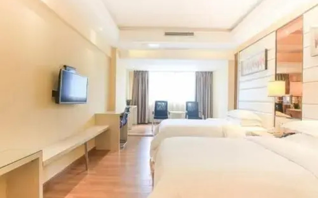 Guangzhou South Railway Station Xingtu Boutique Apartment