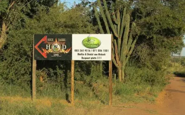 Lodge Huge Dassie