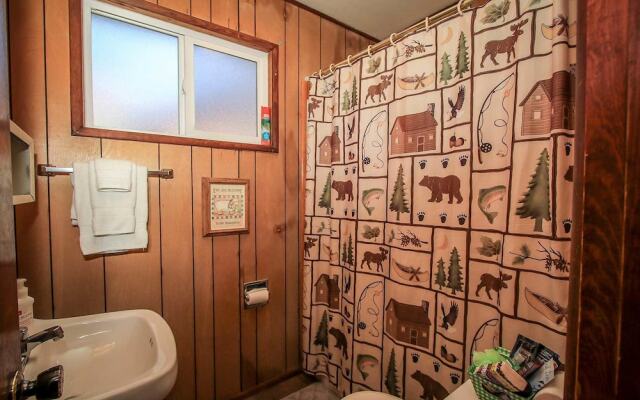 Owl Pine Cabin Room 1554