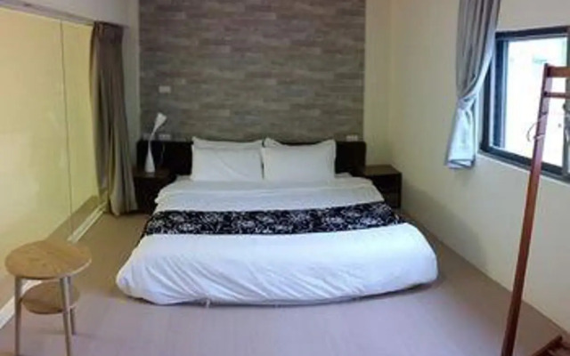Yilan Night B&B
