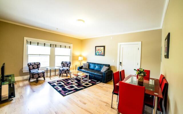 Hollywood Nights Apartment