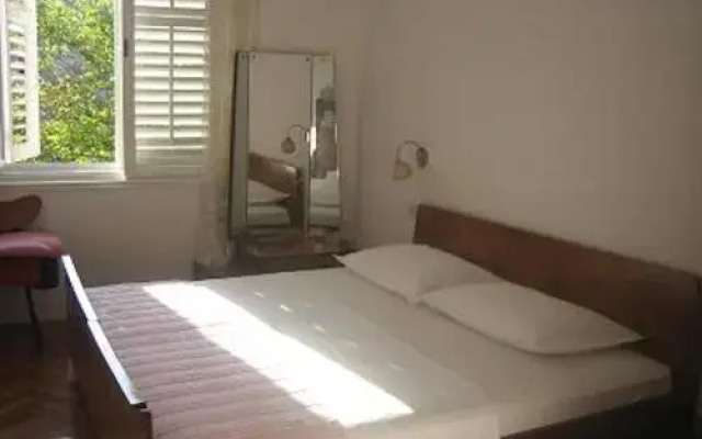 Apartments Lucac Manus