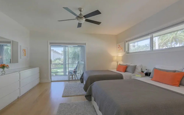 Sarasota 35 - 2 Br Condo