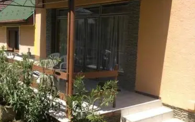 Tomas Villa