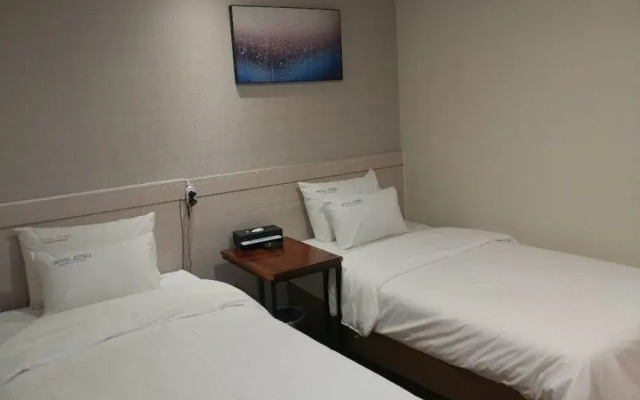 Hotel Juno