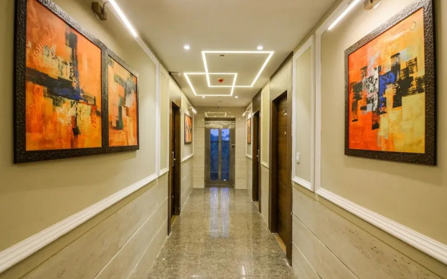 Edition O 30009 Skyhilton Alam Bagh