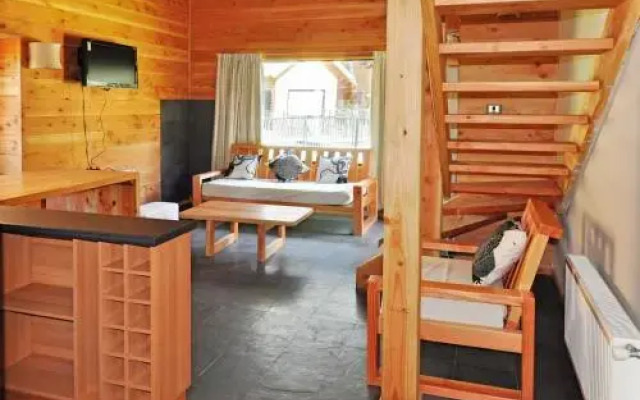 Cabanas y Lodge Los Hualles
