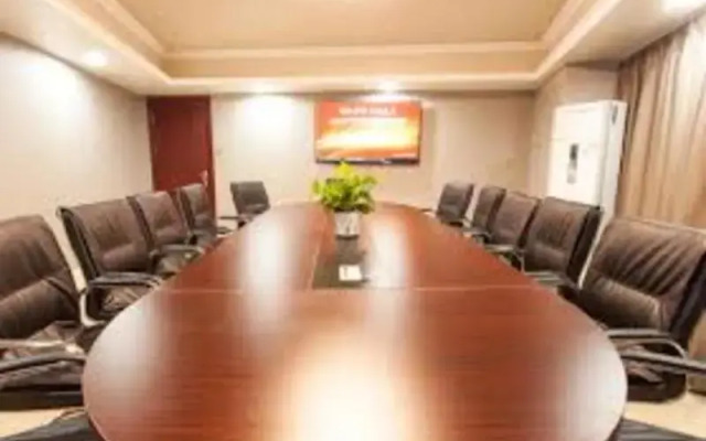Days Inn by Wyndham Business Place Guilin Yishun