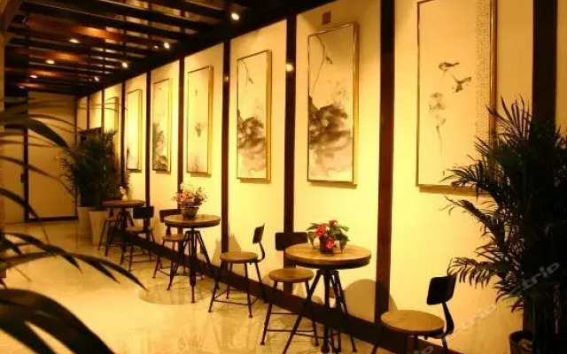 Towo Topping Hotel (Chengdu Tianfu Square Chunxi Road)