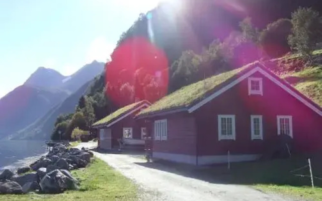 Hustadnes Fjordhytter