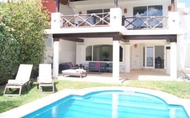 Cancun Caribbean Luxury Bed & Breakfast