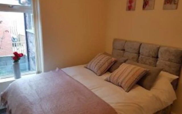 Hillfoot House