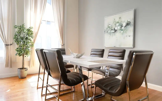 Theatre District Condos by Barsala