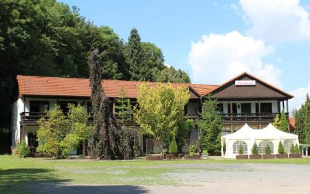 Motel Zur Festwiese