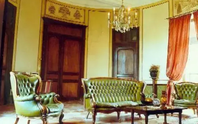 Chambres dHôtes du Chateau de Saint Sulpice