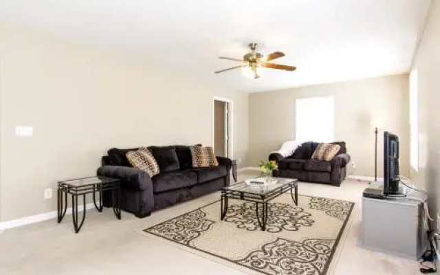 Vaughns Gap Rd Apartment - 3 Br Apts