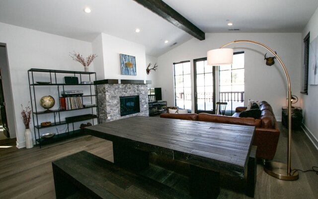 Creek#1334 - 3 Br Condo