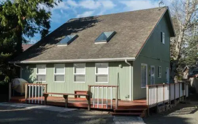 Domo Beach House