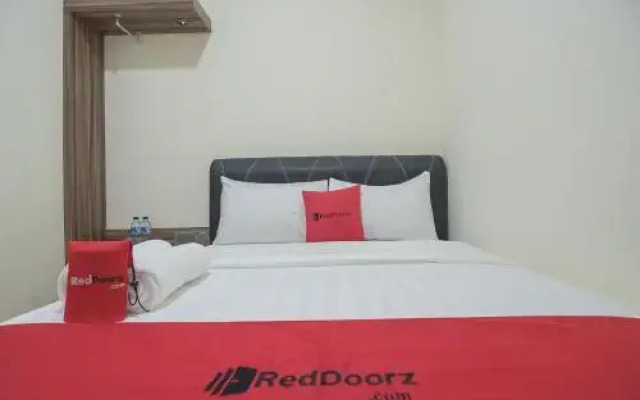 Reddoorz @ Mall Nagoya Hill Batam