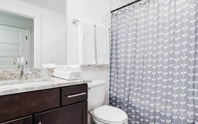 Two Stunning Modern Homes w/ Rooftop Views