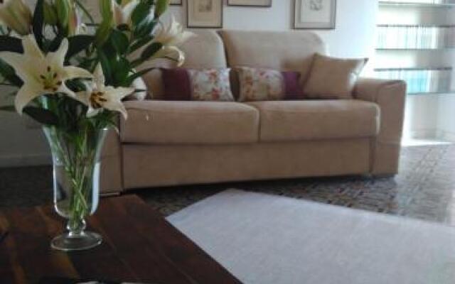 La Maison De Beauvoir