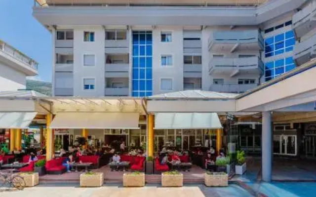 Apartment Sahala