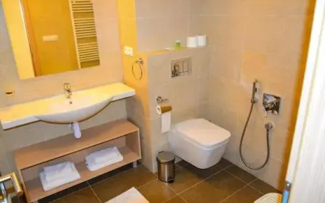 Hotel Lesna - Apartmanove Domy