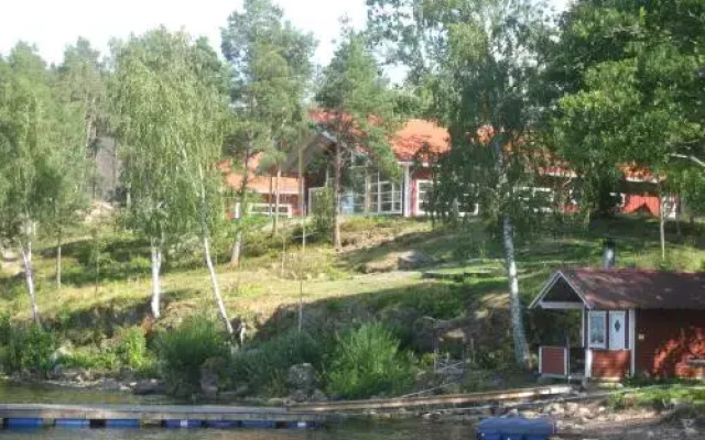 Hjälmargården