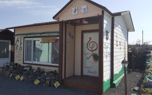 Nolmeong Swimeong Goleumeong Pension