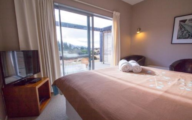 Riverside Apartment – Guest Rooms – Lake Tekapo