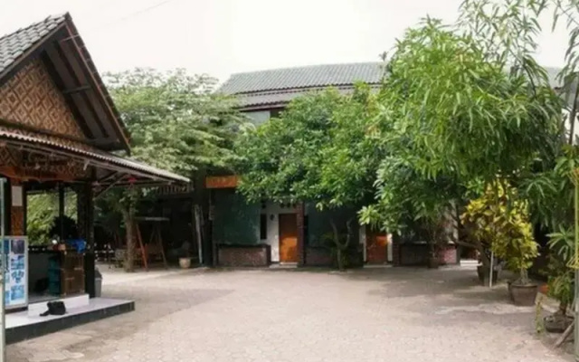 Pondok Wulan Guesthouse